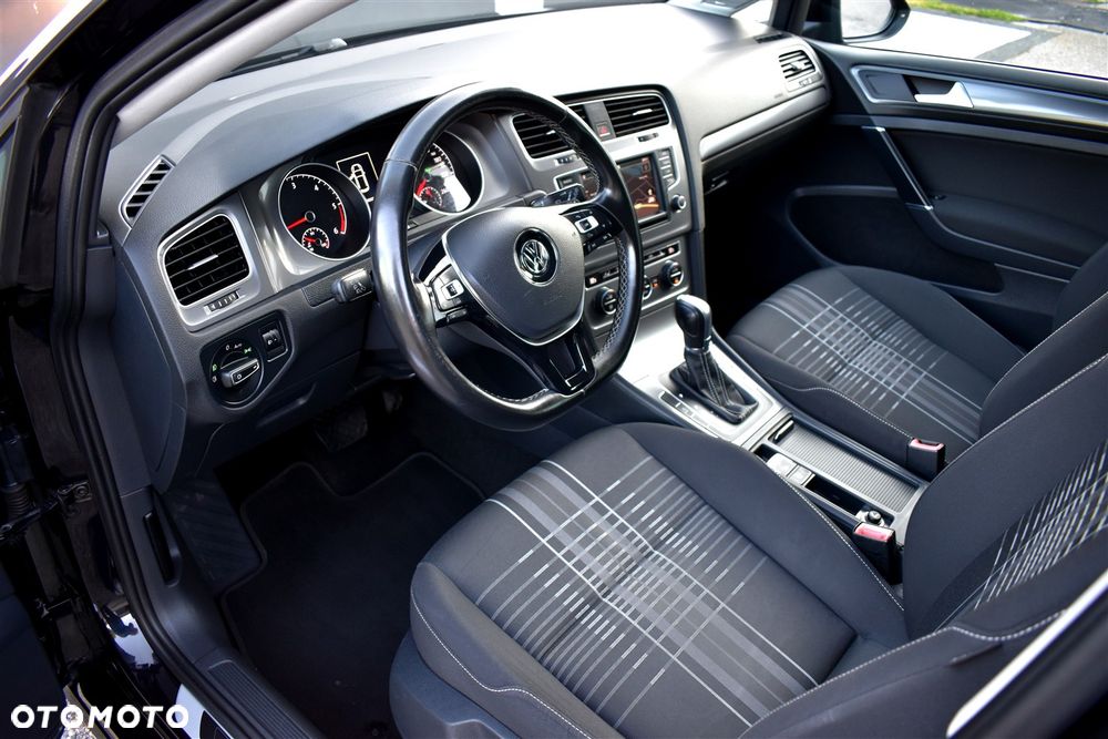 Volkswagen Golf 1.6 TDI BlueMotion Technology DSG Lounge - 13