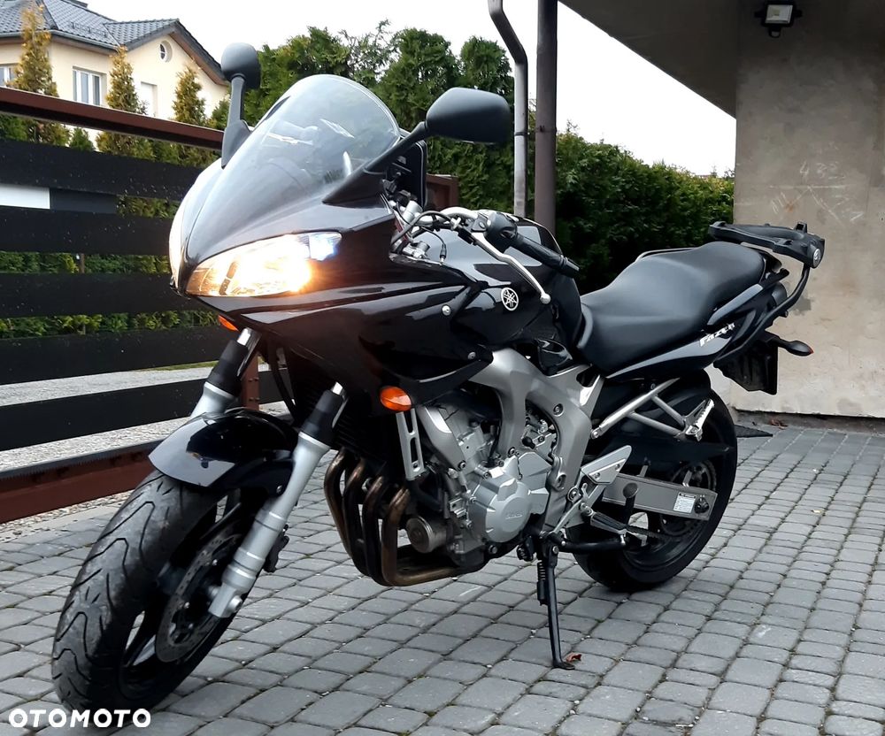 Yamaha FZ6