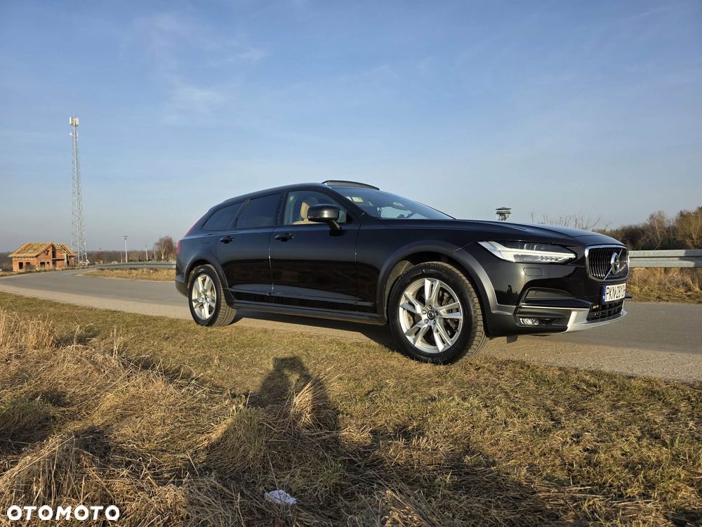 Volvo V90 Cross Country T6 AWD - 28
