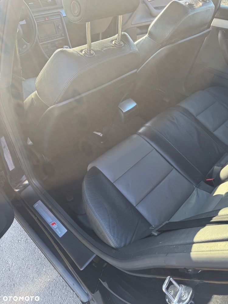 Audi A4 Limousine - 13