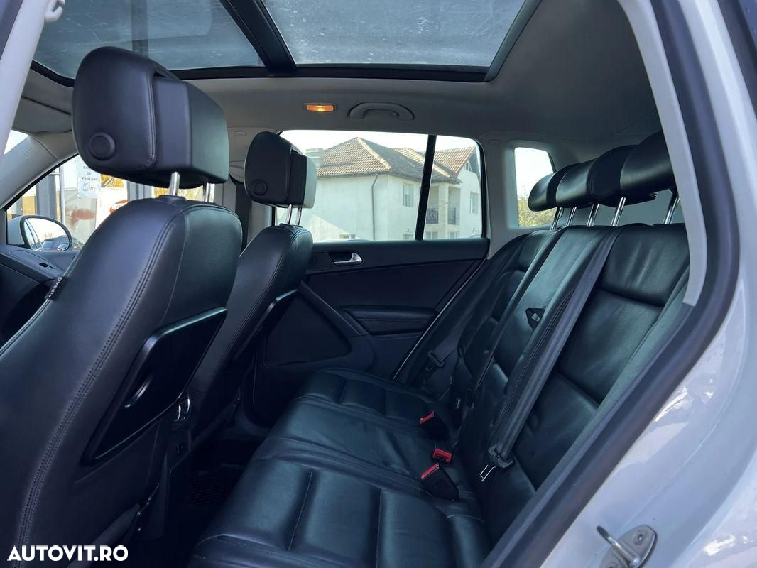 Volkswagen Tiguan - 12