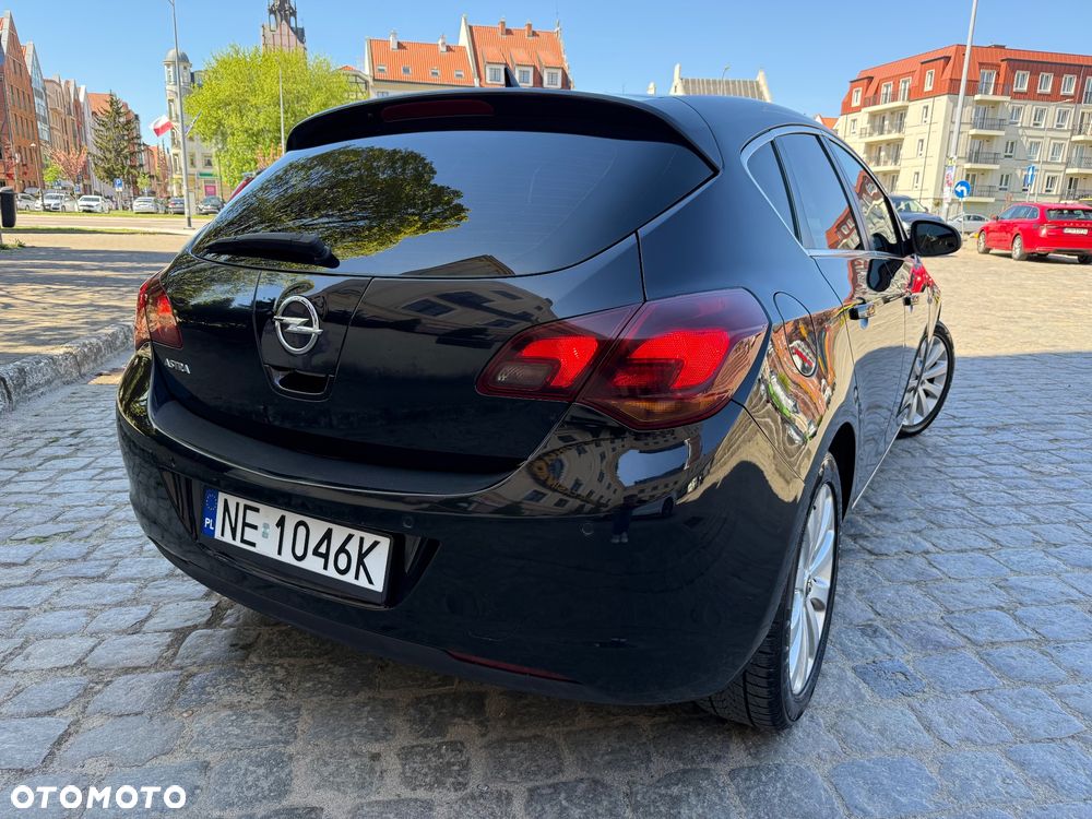 Opel Astra - 16
