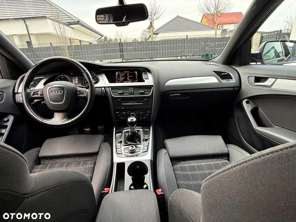 Audi A4 Avant 2.0 TDI DPF Attraction - 24