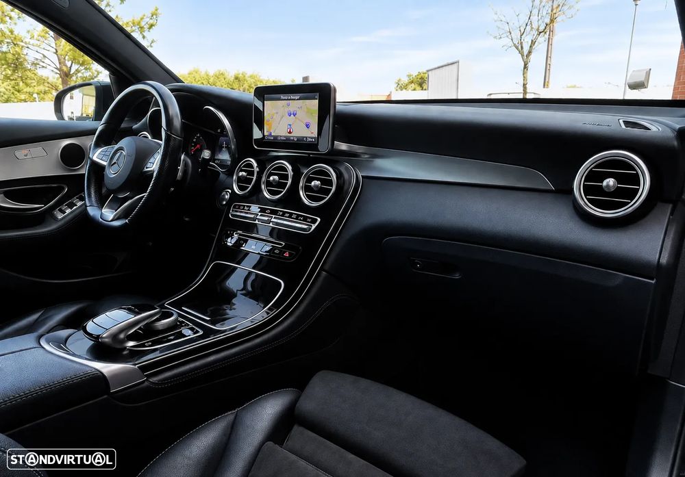 Mercedes-Benz GLC 220 d 4Matic 9G-TRONIC AMG Line - 19
