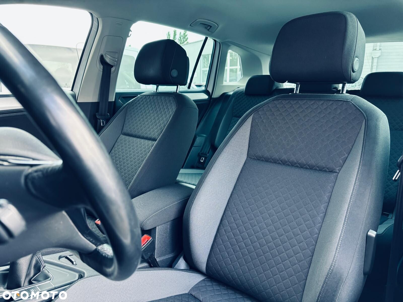 Volkswagen Tiguan - 13