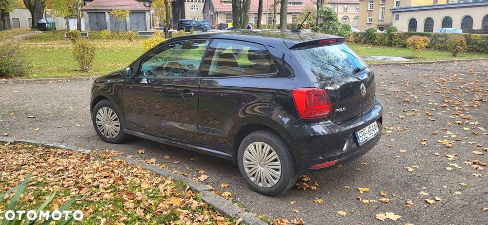 Volkswagen Polo 1.4 TDI (Blue Motion Technology) Comfortline - 11