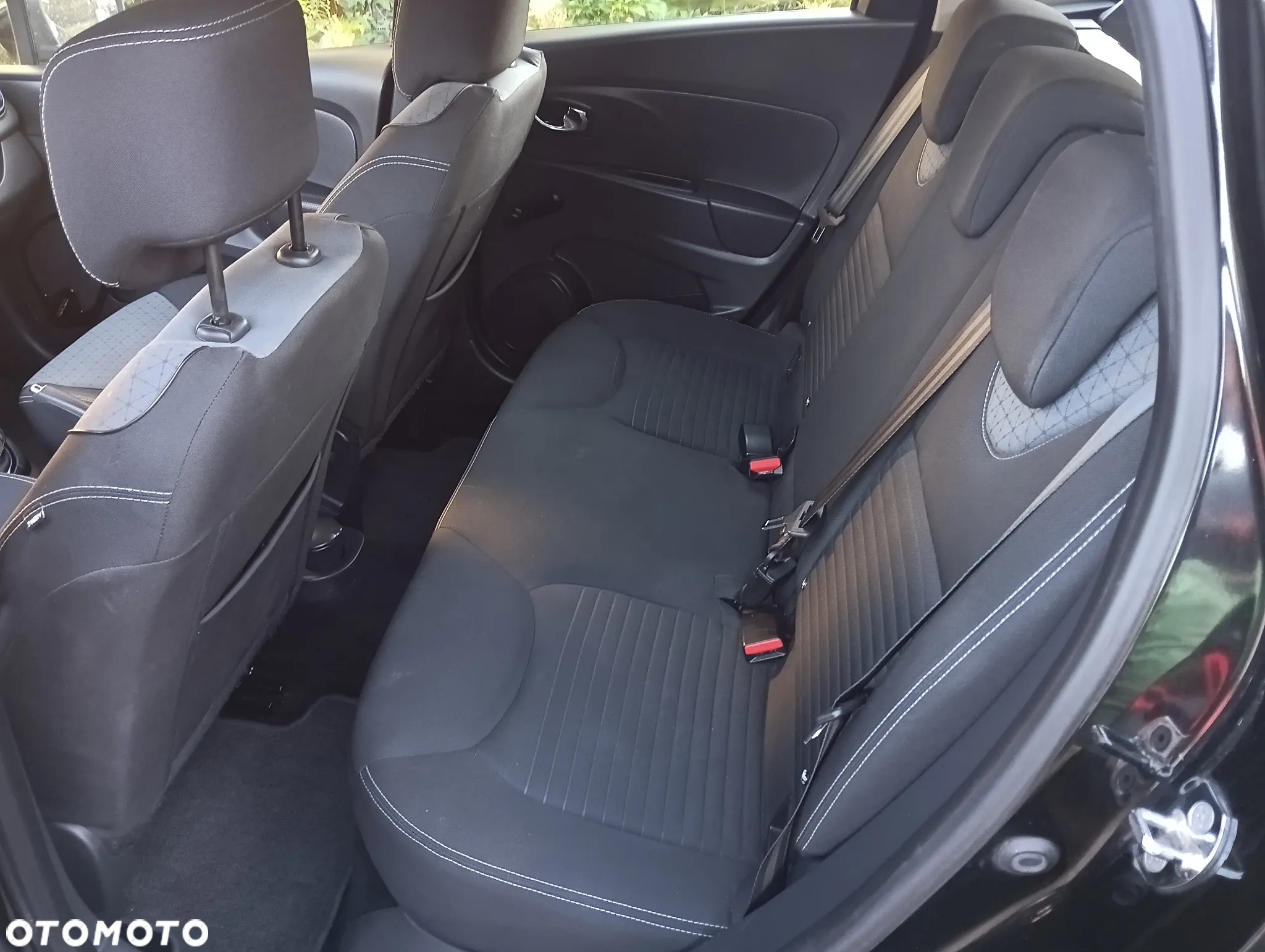 Renault Clio Grandtour TCe 90 Luxe - 18