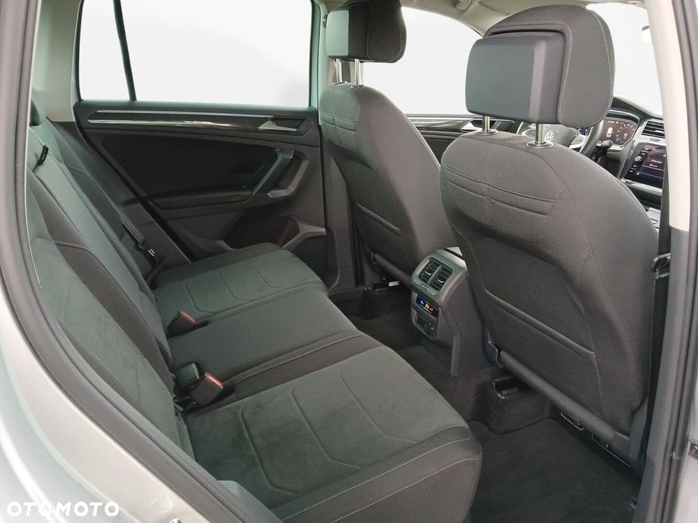 Volkswagen Tiguan 2.0 TSI 4Mot Elegance DSG - 11