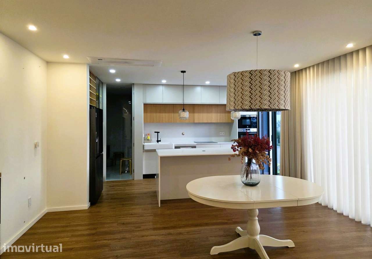 Moradia Isolada T4 C/Piscina - Grande imagem: 5/51