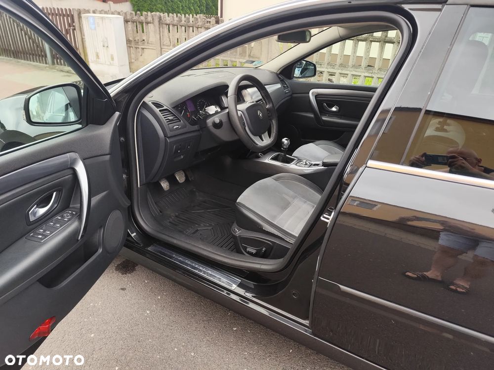 Renault Laguna dCi 150 FAP GT - 10