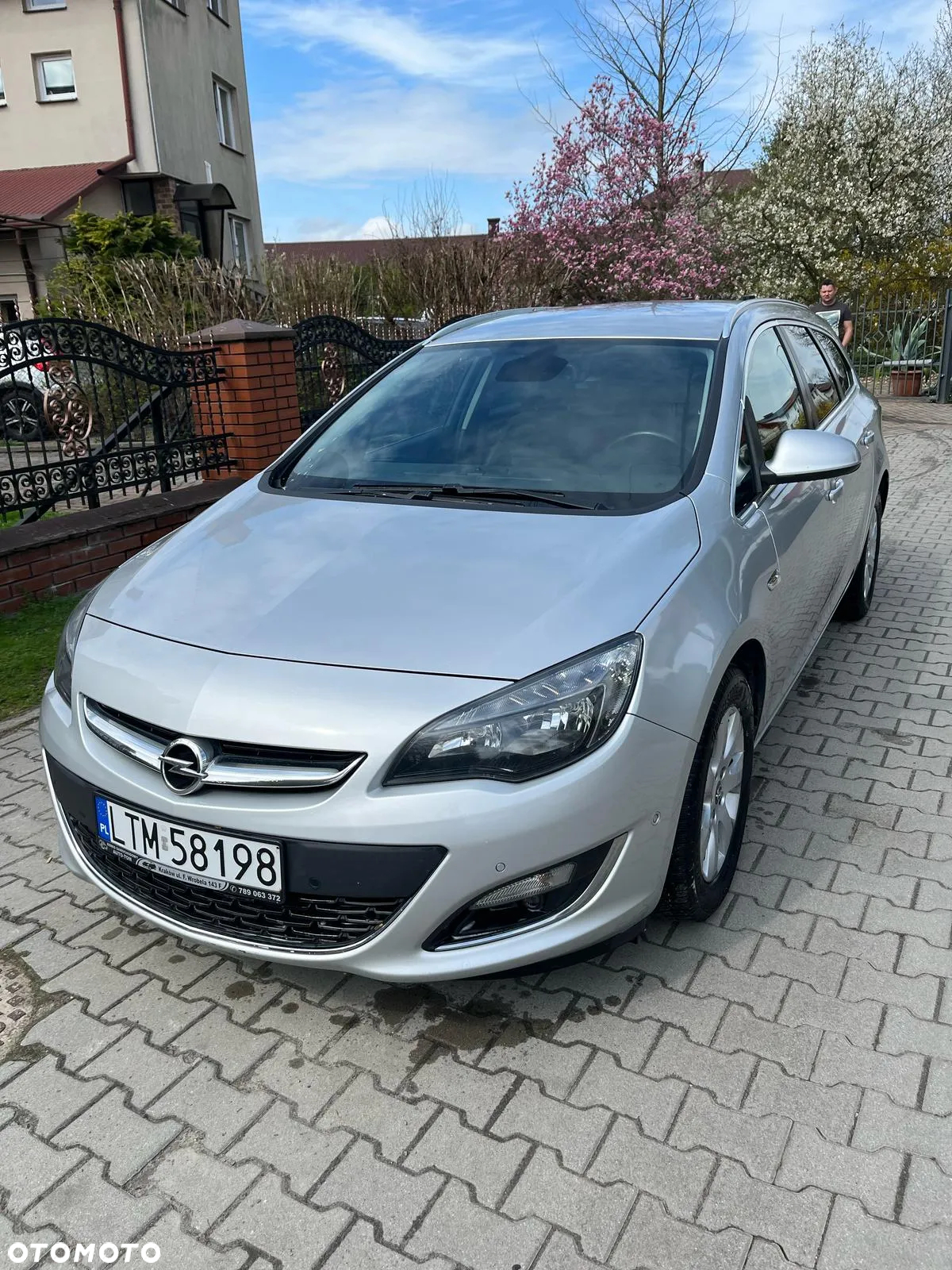 Opel Astra IV 1.6 CDTI Cosmo - 2