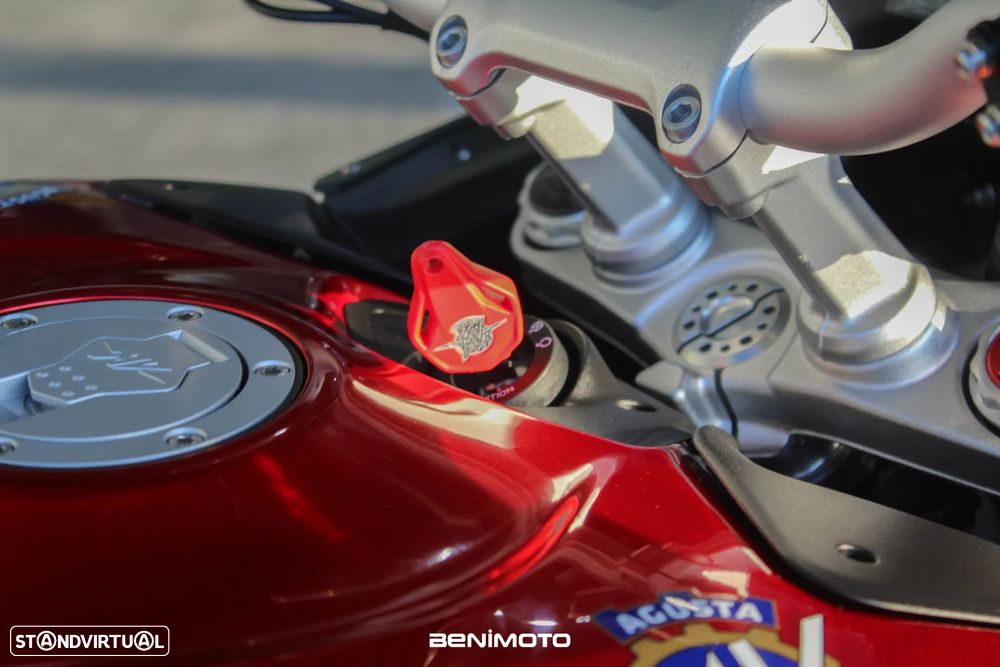 MV Agusta Turismo Veloce Lusso SCS - 16