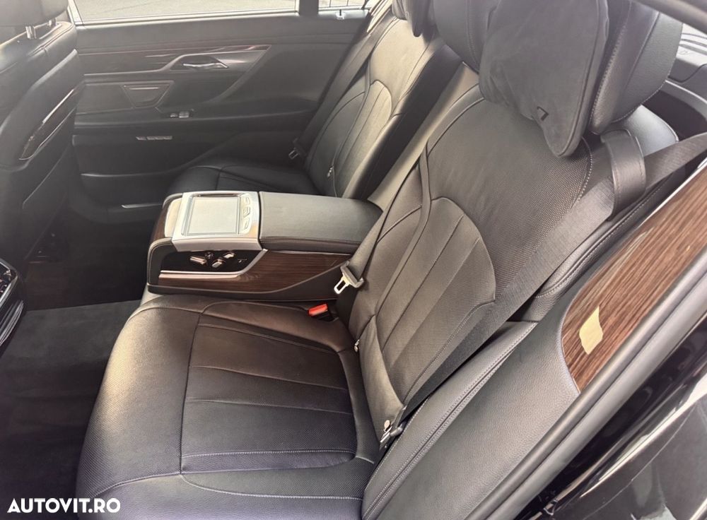 BMW Seria 7 740Ld xDrive - 12