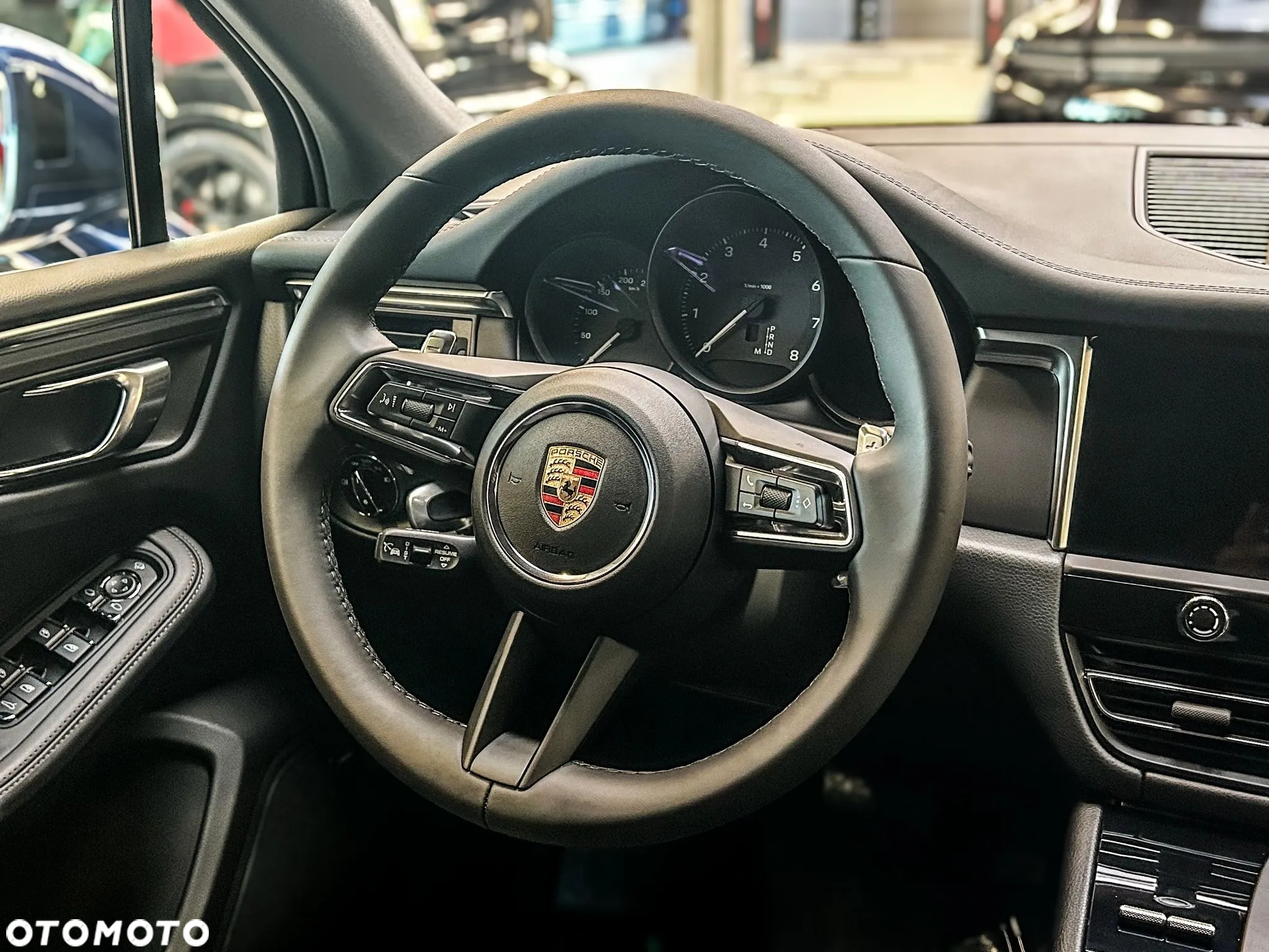 Porsche Macan Standard - 14