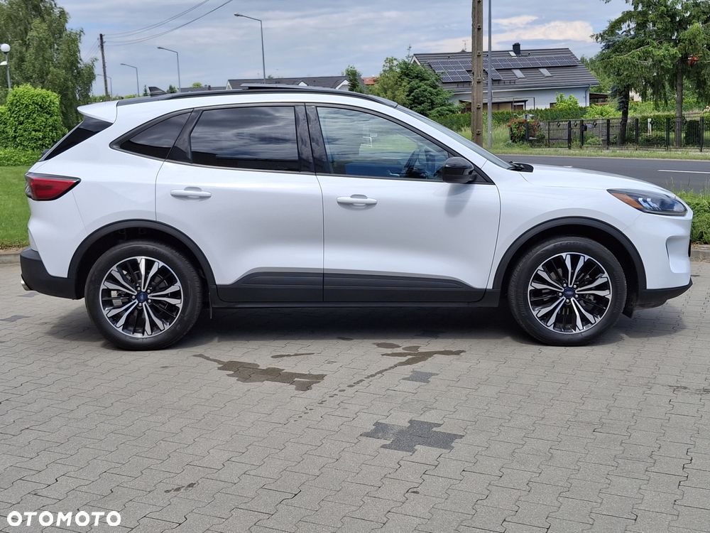 Ford Kuga - 3