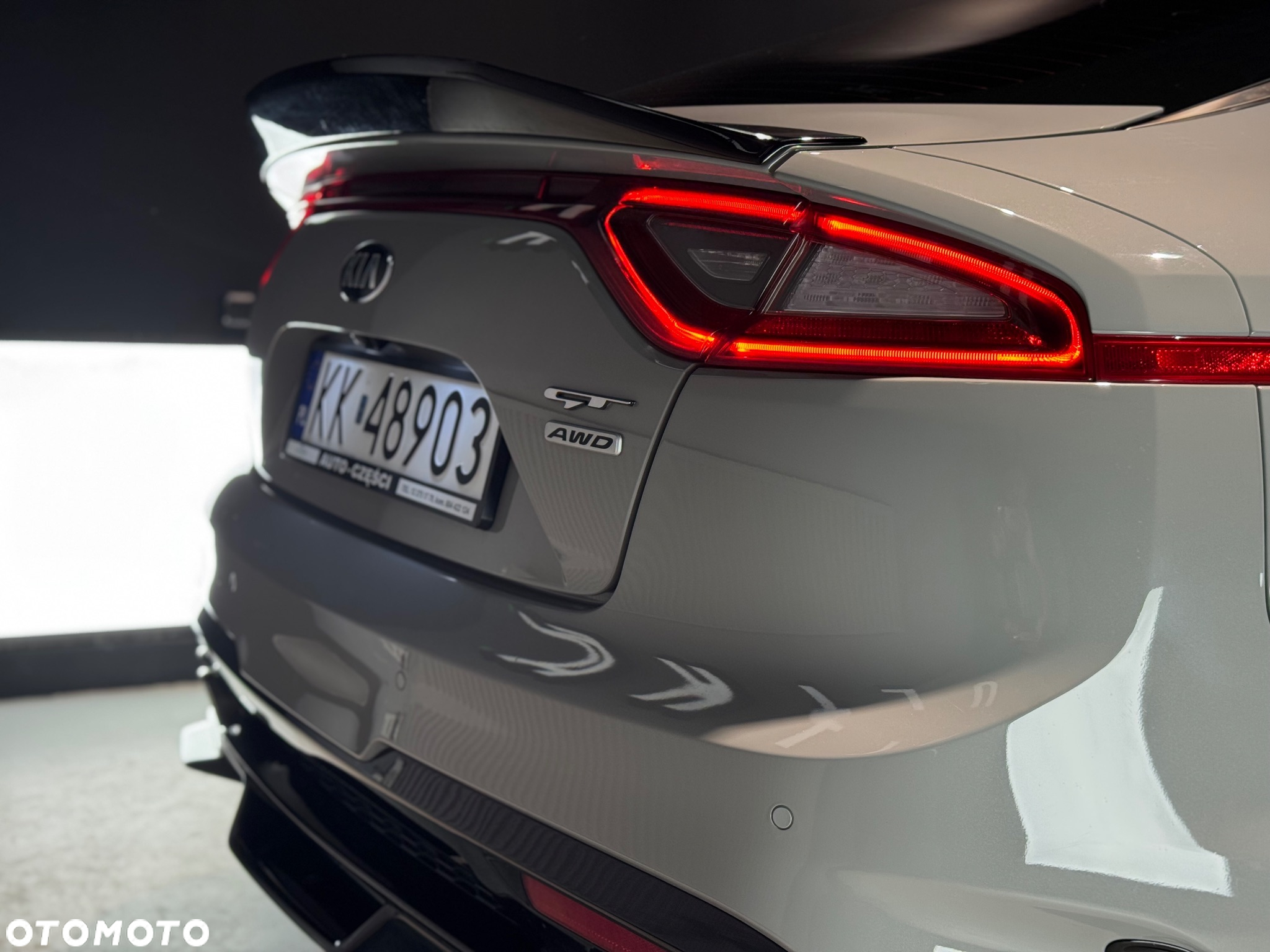 Kia Stinger 3.3 T-GDI V6 GT AWD - 14
