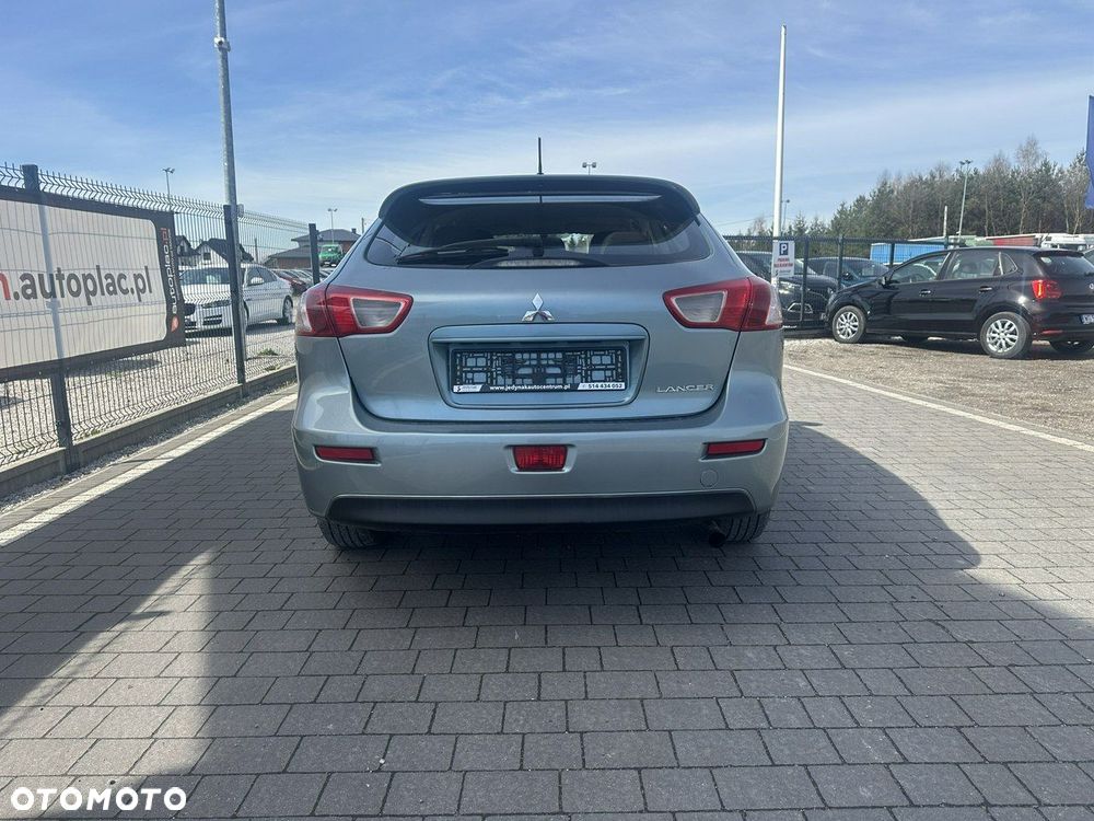 Mitsubishi Lancer - 6