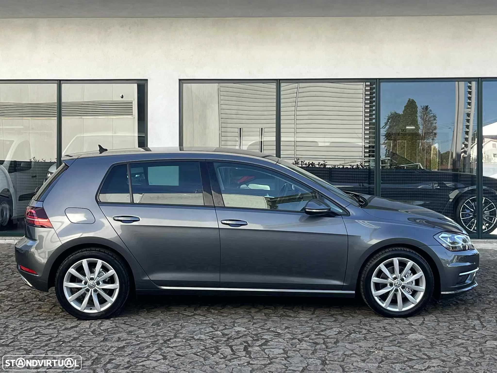 VW Golf 1.6 TDI Highline - 4