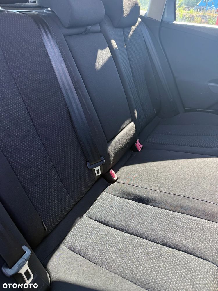 Volkswagen Passat 1.9 TDI Trendline - 12