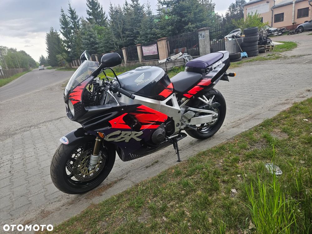 Honda CBR - 6