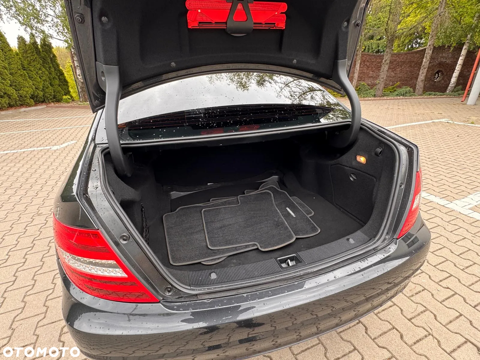 Mercedes-Benz Klasa C 180 CGI BlueEFFICIENCY - 30