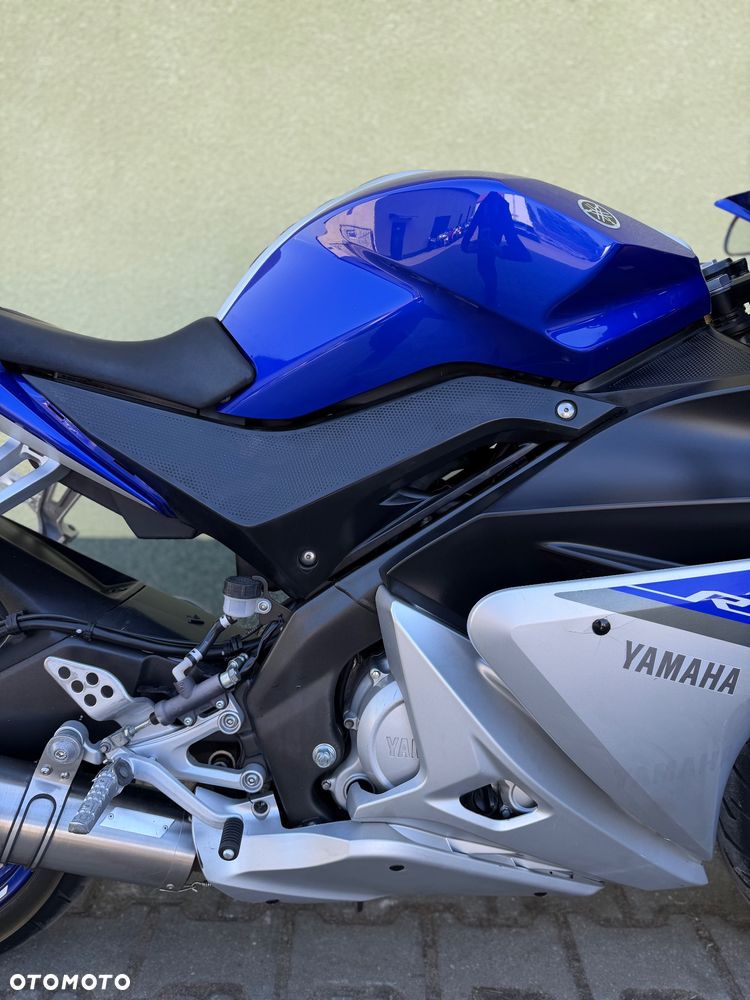 Yamaha YZF - 8