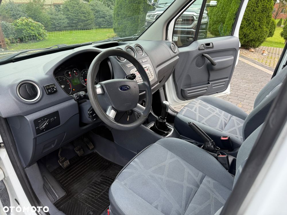 Ford Connect - 10