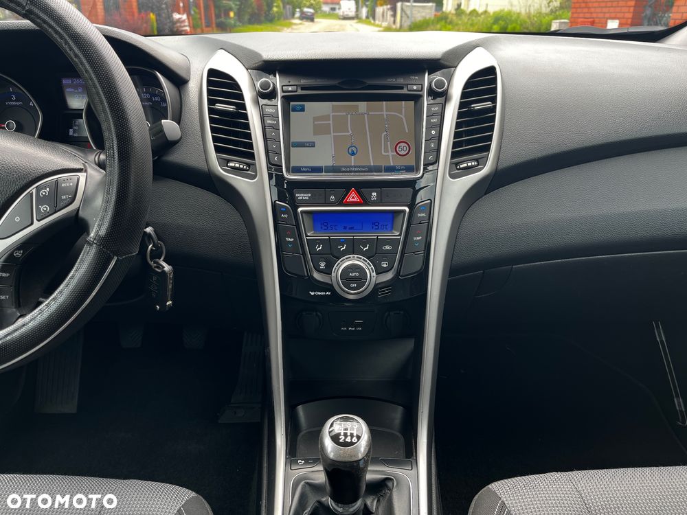 Hyundai i30 blue 1.6 CRDi YES Gold - 20