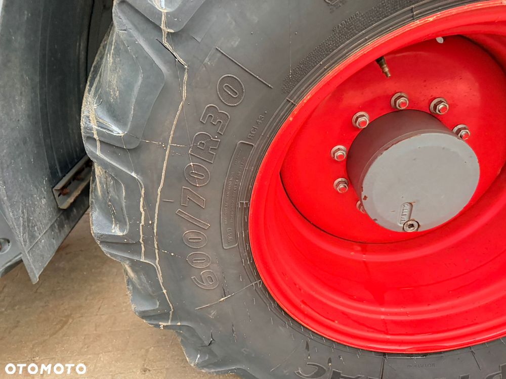 Fendt 828 Vario - 32