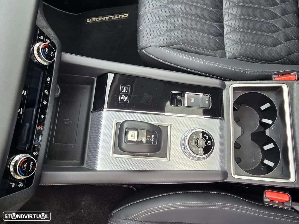 Mitsubishi Outlander 2.4 PHEV Instyle - 16