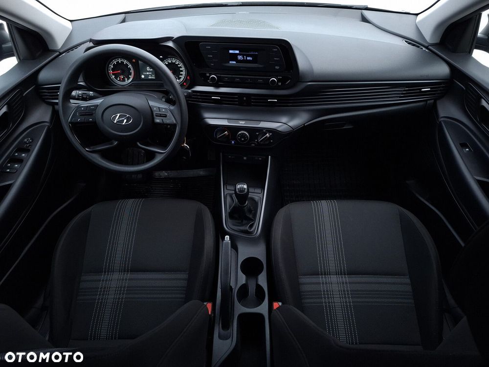 Hyundai i20 - 11