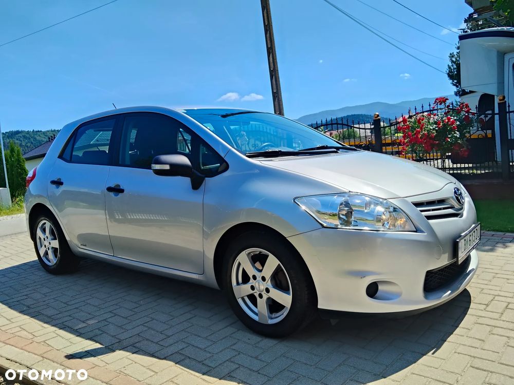 Toyota Auris 1.33 VVT-i - 5
