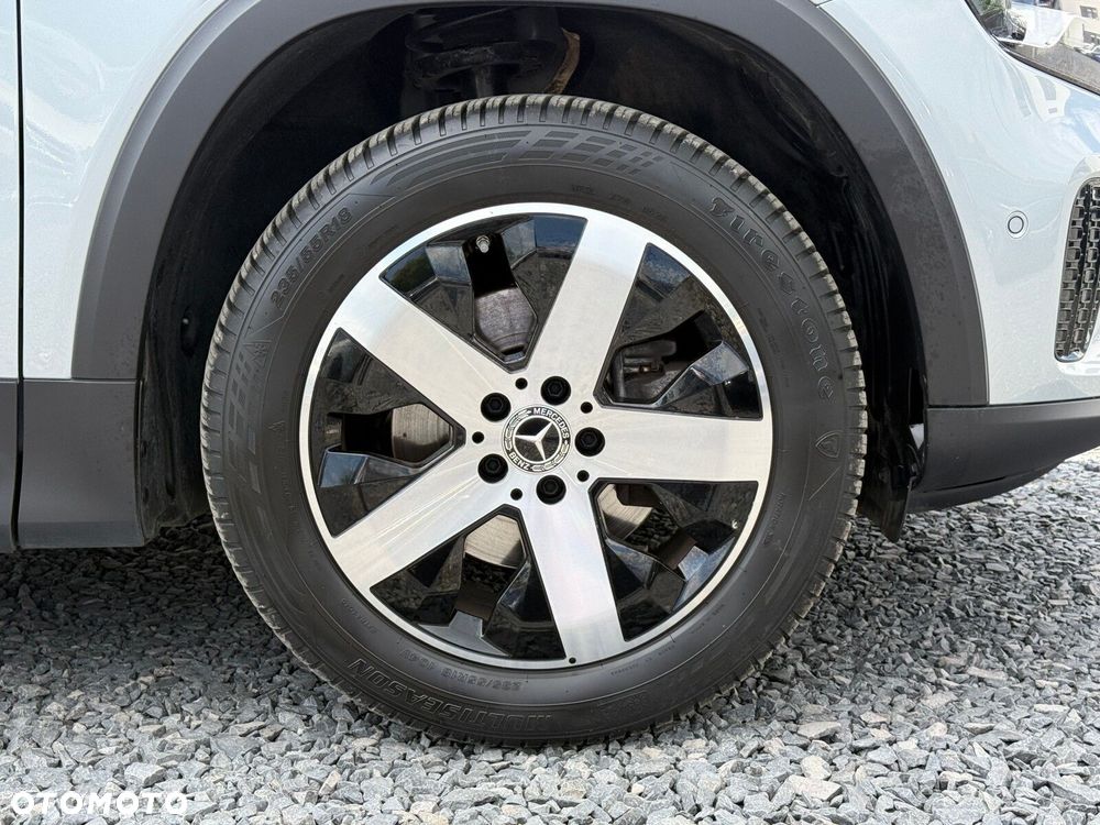 Mercedes-Benz GLB 200 Progressive 7G-DCT - 11