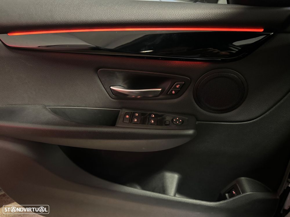BMW 216 Active Tourer d Line Sport - 26