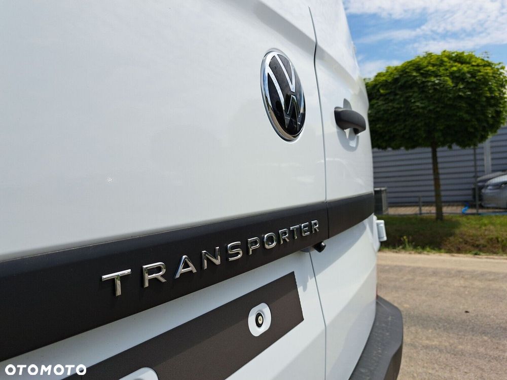 Volkswagen Transporter Transporter Furgon L2 2,0 TDI 150 KM automat - 29