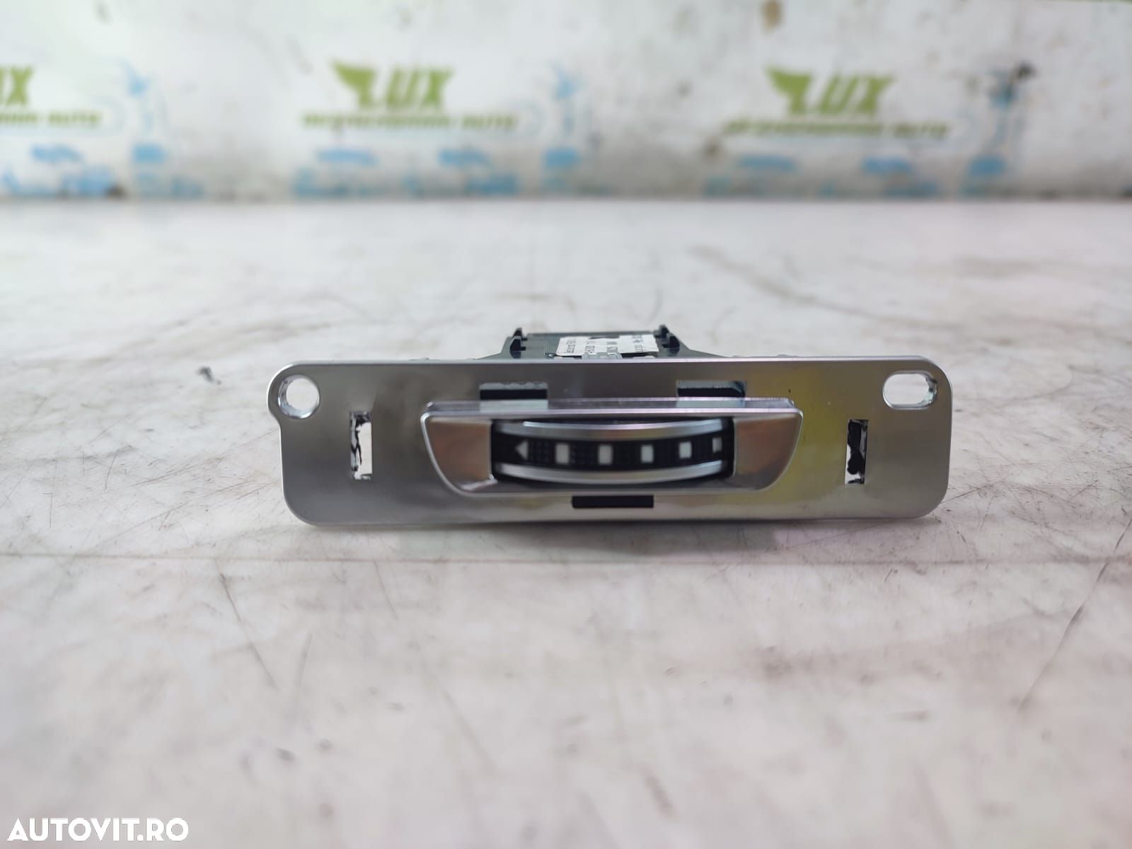 Buton reglaj grila ventilatie 4H0820911B Audi A8 D4/4H [2010 - 2014] - 1