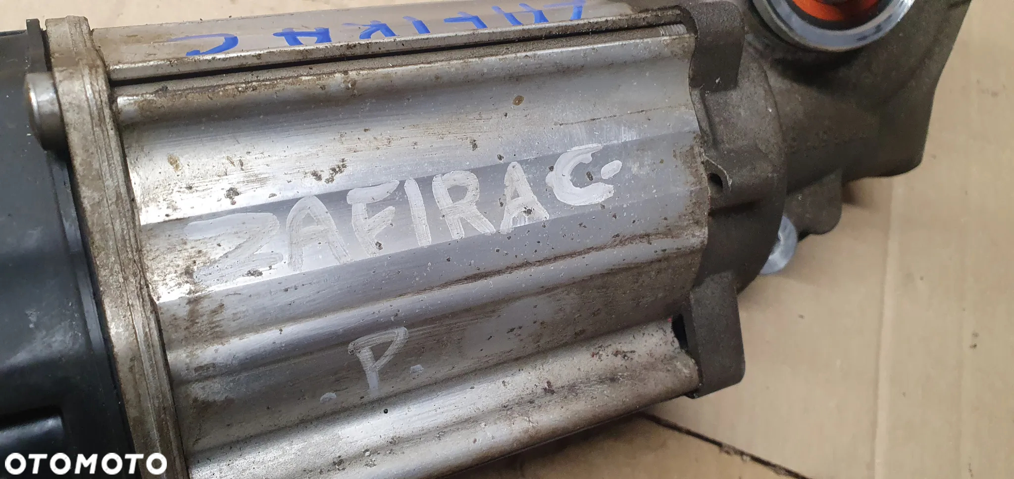 Silnik maglownicy przekładni kierowniczej Opel Zafira C 0273010201 - 7