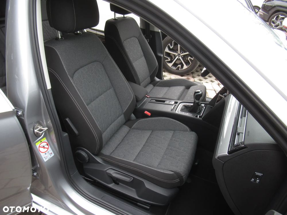 Volkswagen Passat 2.0 TDI EVO Business - 11