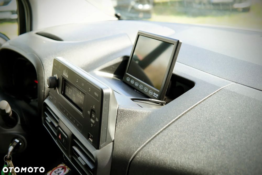 Opel Combo Van 1.2 Enjoy 110KM 4d Long - 24