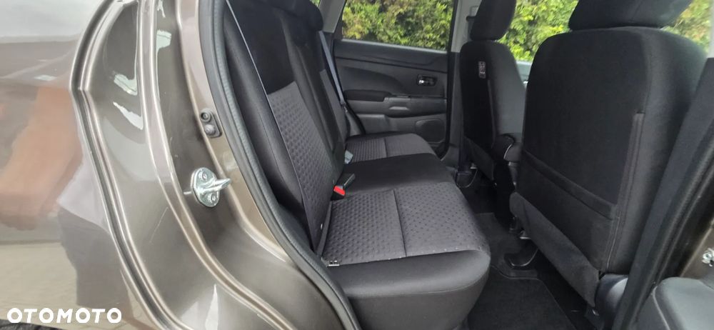 Mitsubishi ASX 1.6 2WD Instyle - 33