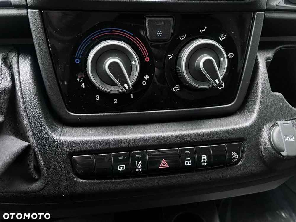 Opel Movano - 17