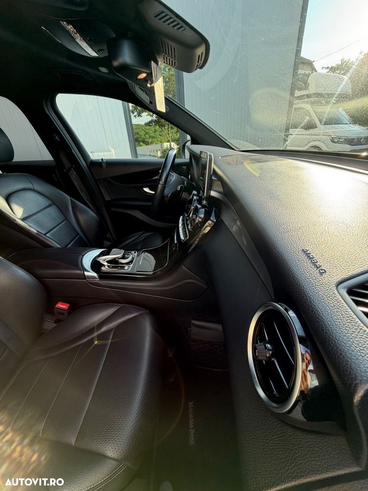 Mercedes-Benz GLC 250 d 4MATIC 9G-TRONIC AMG Line - 35