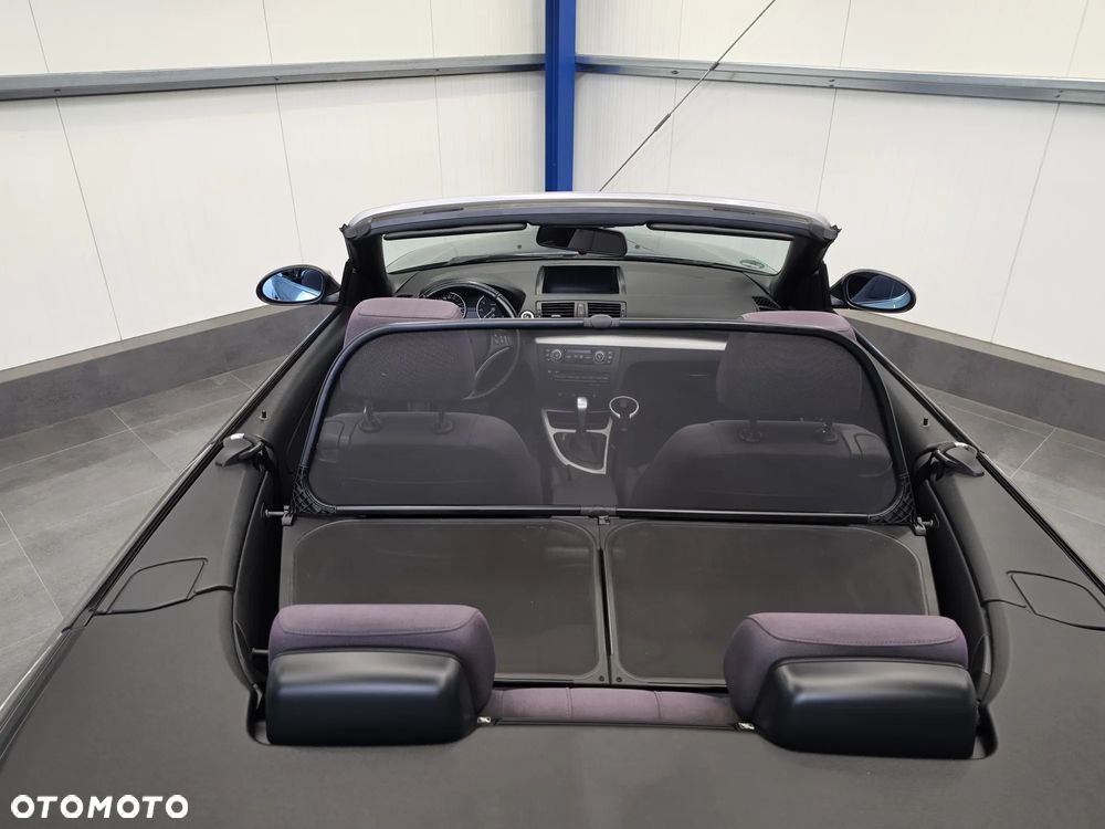 BMW Seria 1 118i Edition Sport - 17