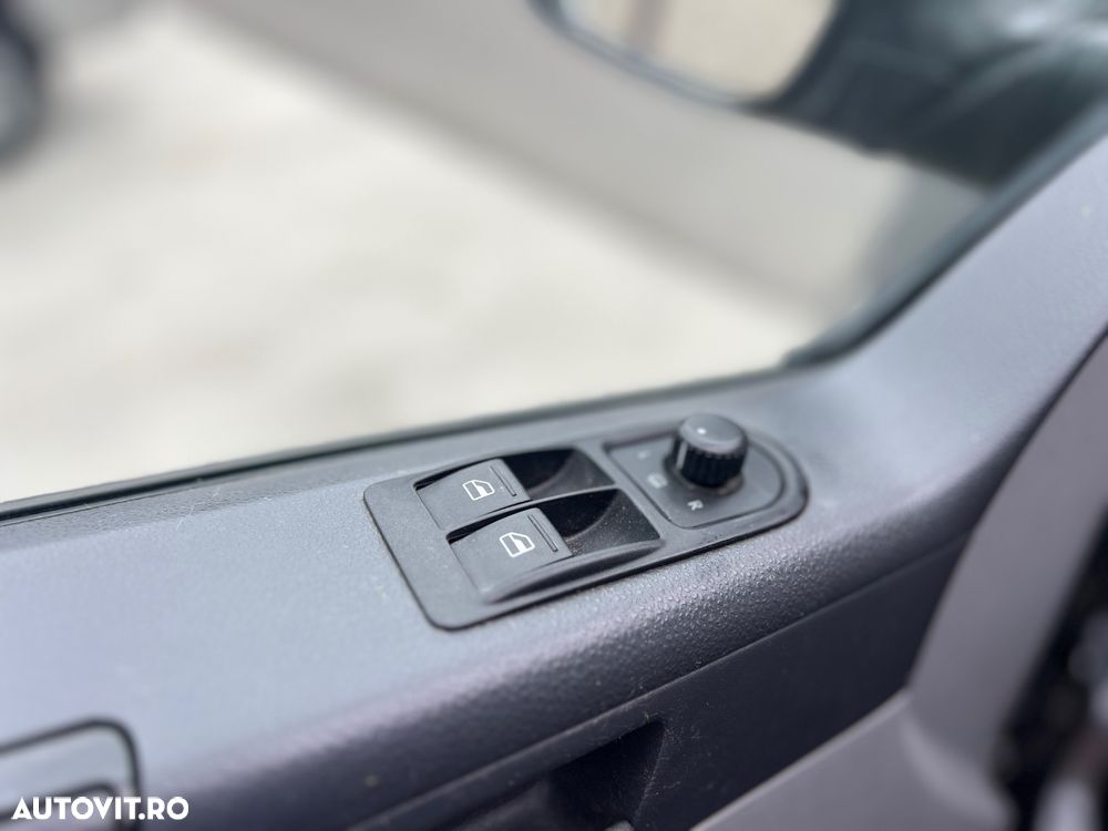 Volkswagen Transporter - 14