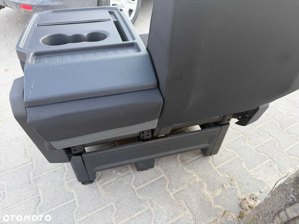 Fotel Volkswagen Crafter po 2018 roku Ergo Comfort uszkodzony - 4