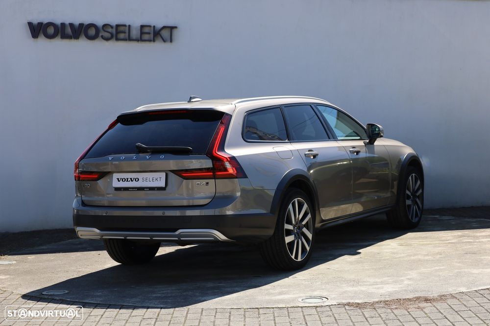 Volvo V90 Cross Country 2.0 B4 AWD - 2
