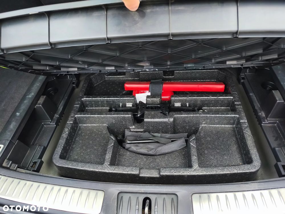 Toyota Avensis - 23