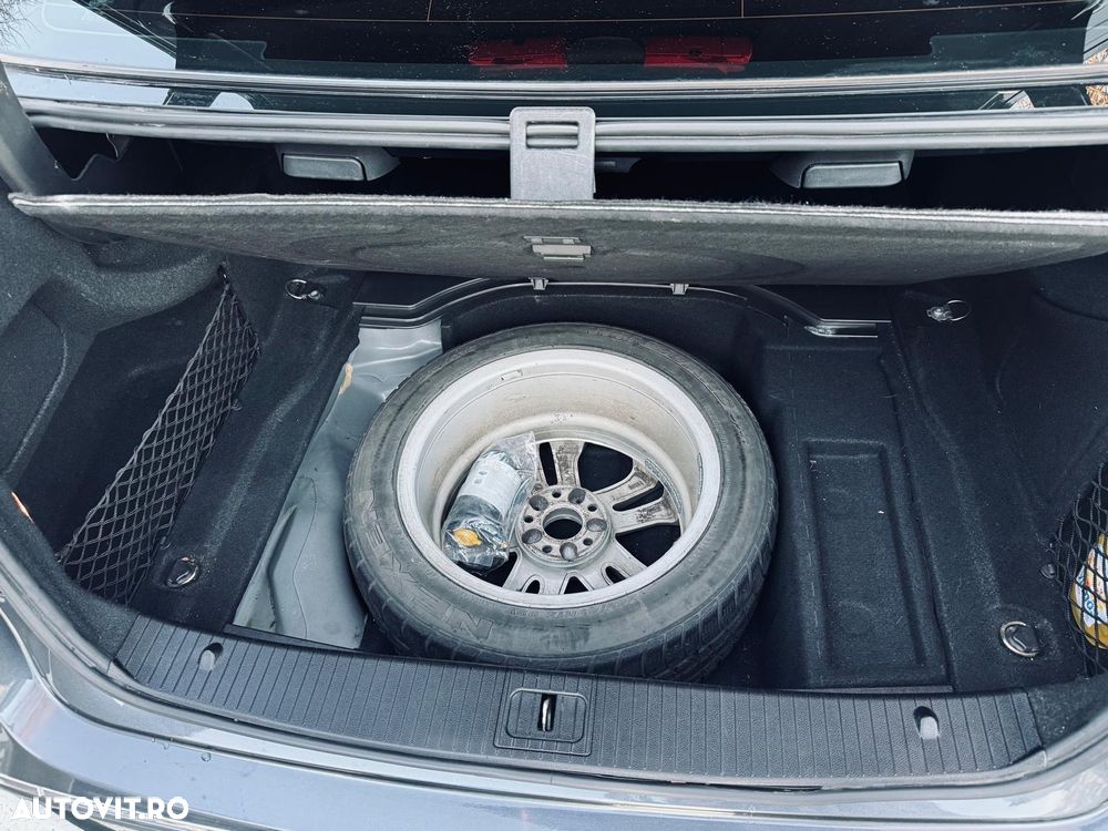 Mercedes-Benz E 200 CDI BlueEfficiency - 27