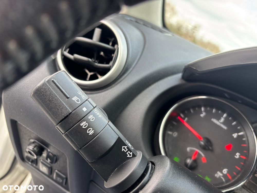 Nissan Qashqai 1.6 dCi DPF Start/Stop tekna - 21