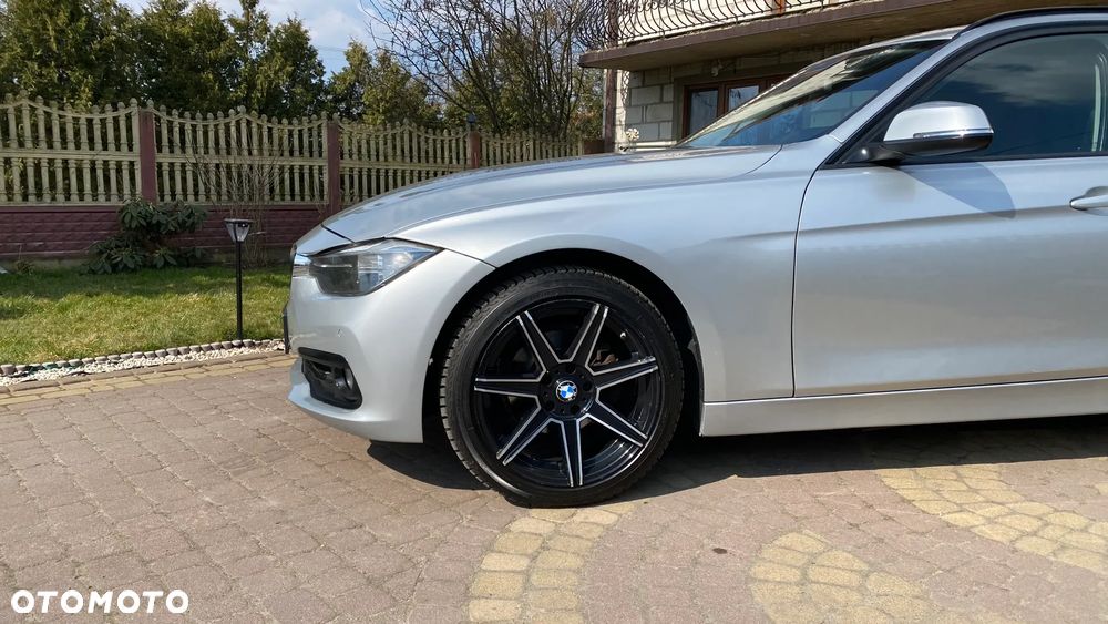 BMW Seria 3 318d - 3